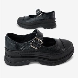 NWOT Intentionally Blank Courtney Lug Sole
Mary Jane size 39 size 8.5